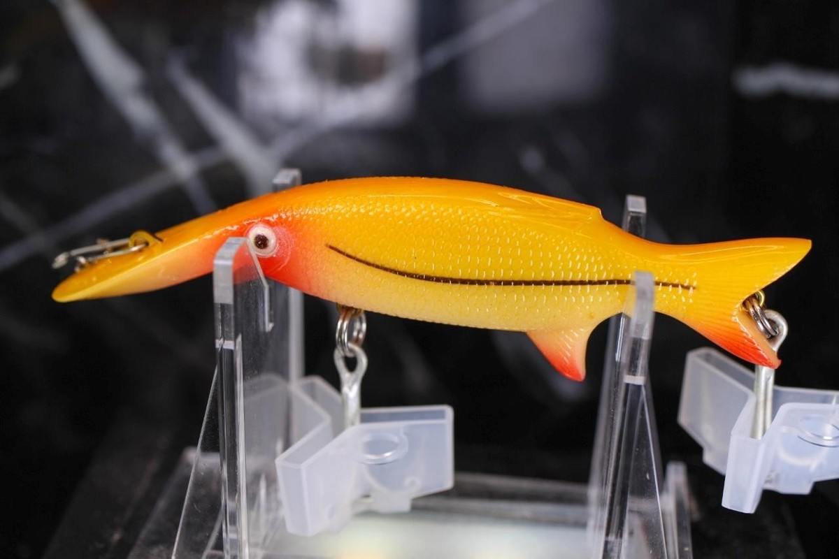 Zebco Doll Droop Snoop Swim bait Crankbait Bass Lure 3.75 YELLOW