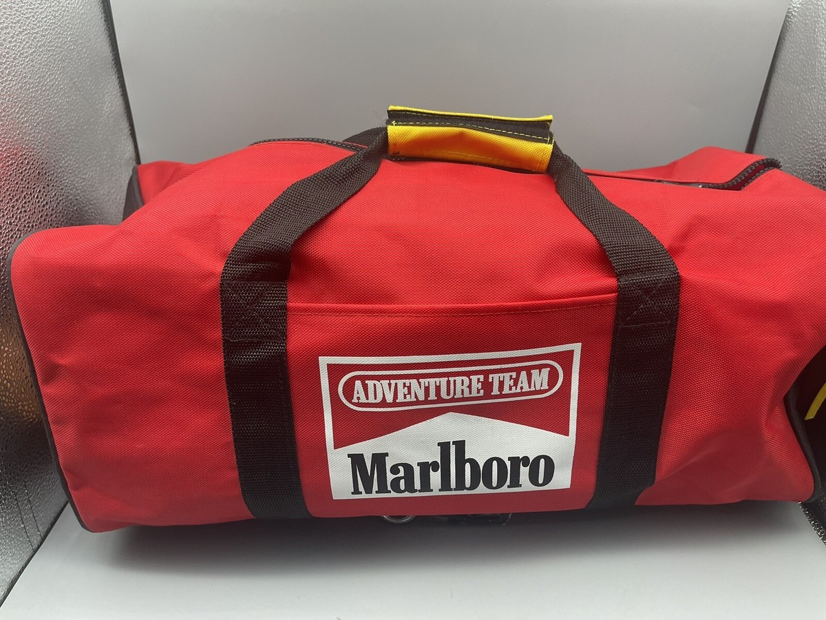 エ*)様 Marlboro ボディバッグ レッド・ブラック Vintage Marlboro Unlimited Duffle Bag Red Missing Shoulder Strap