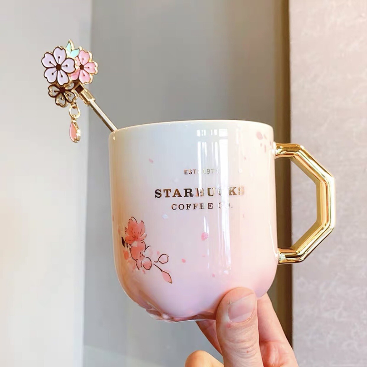 New Starbucks 2022 China Sakura Design 14oz Mug With Stick | eBay