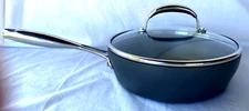 COOK'S ESSENTIALS..HARD ANODIZED..NONSTICK..3 QT..FRYING..9.5" SKILLET..LID..NIB