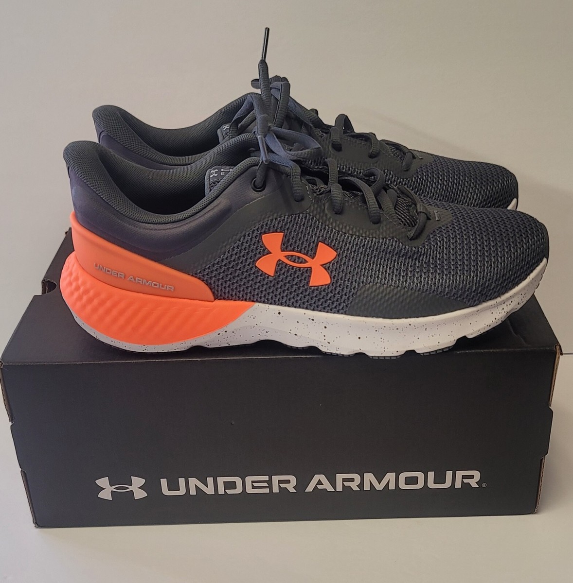 Under Armour UA Mens Charged Escape Running Shoe Gray/Orange