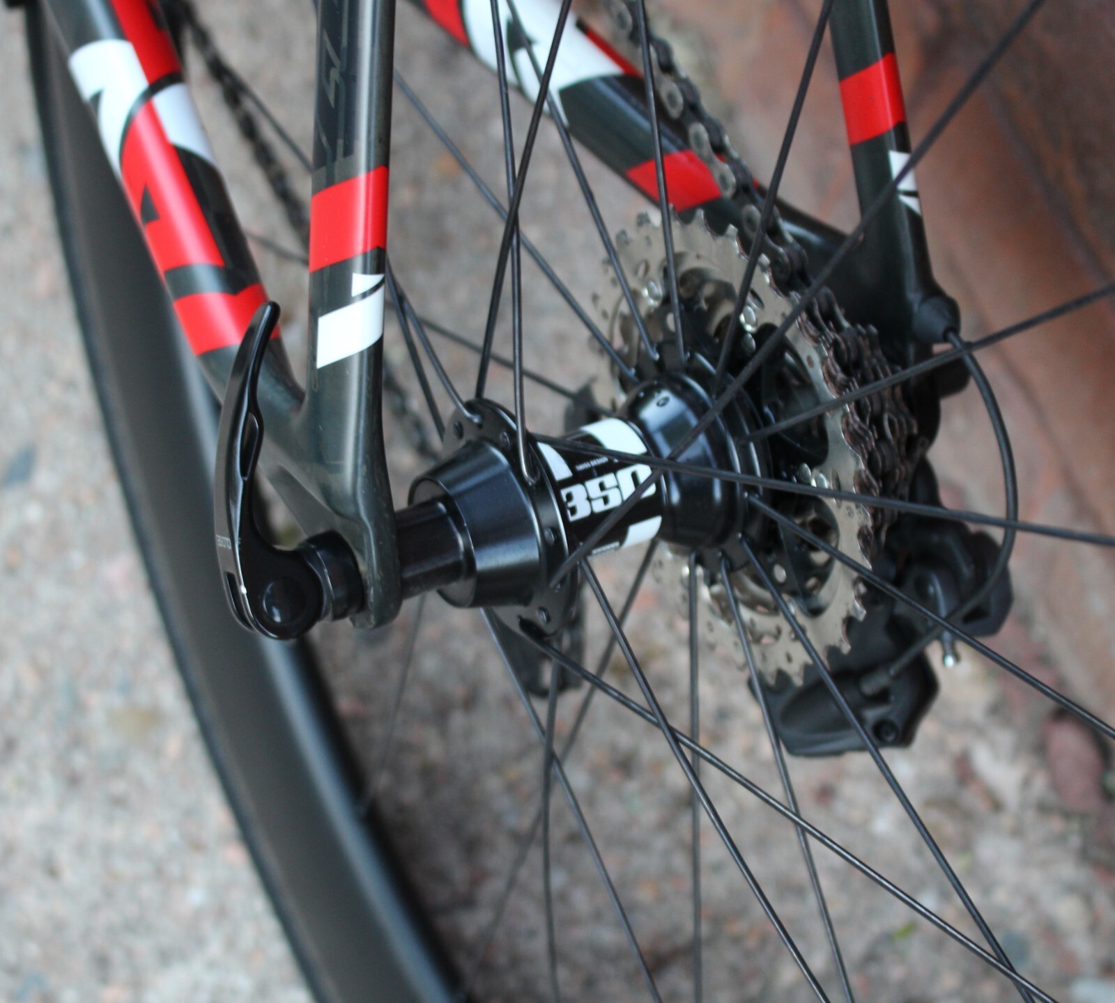 Felt AR1 Aero Road Bike 56cm 700c Ultegra Di2 Carbon Wheels