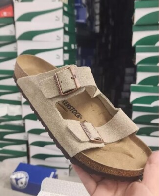 【関税&送料込】Birkenstock Taupe Suede Arizona Slide Arizona Suede Leather Taupe | BIRKENSTOCK