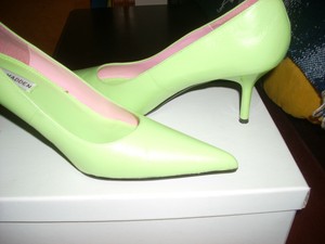steve madden green pumps