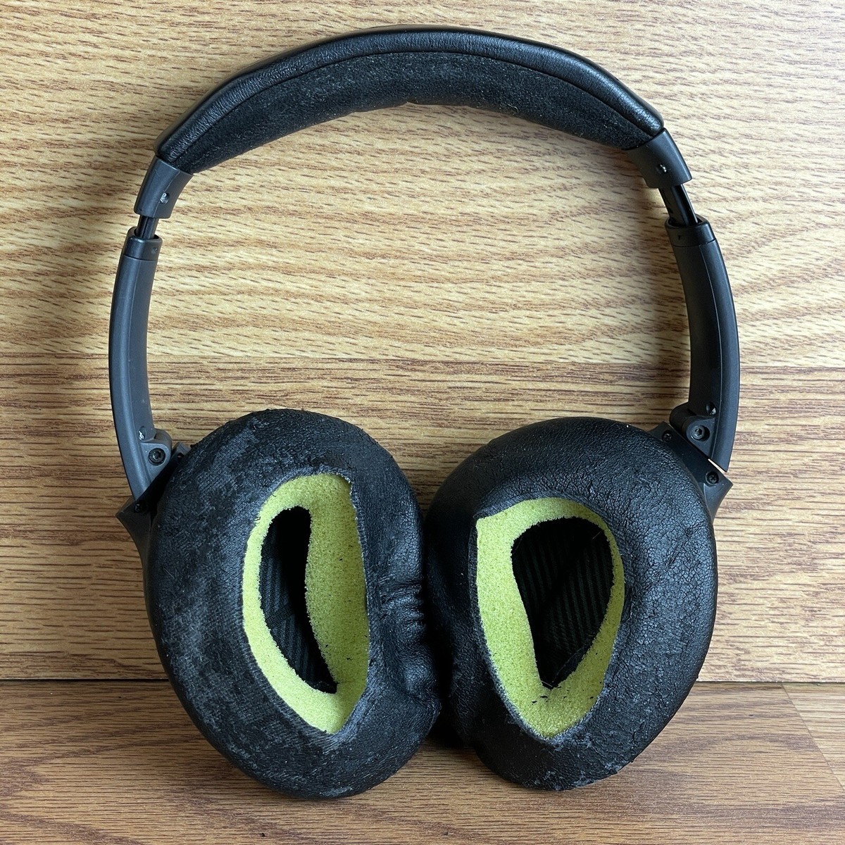 Bose QuietComfort 35 II NoiseCancelling Wireless Headphones Series