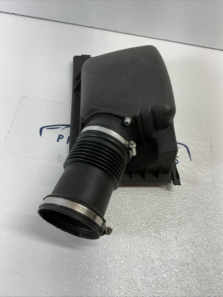 Tubo de manguera de conducto de admisión de filtro de aire Bmw 750i Foto 2 de 4