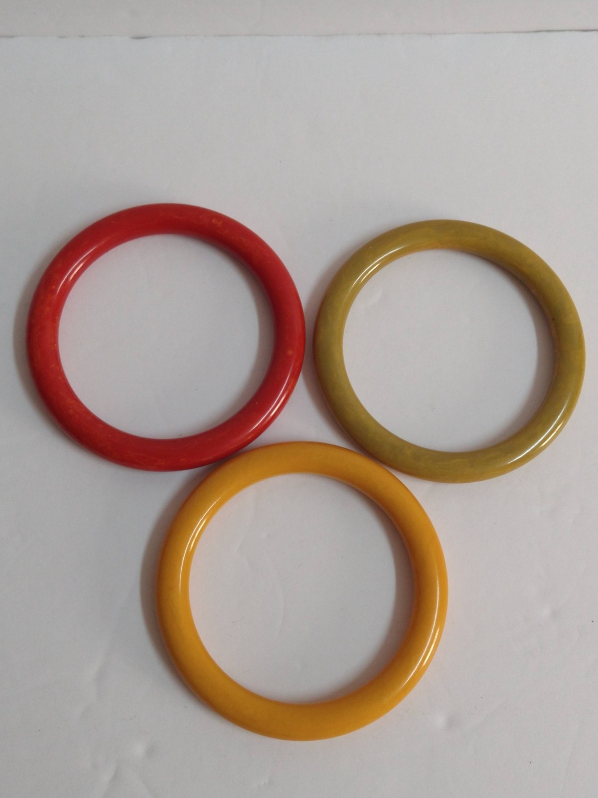 Vintage Bakelite Stackable Bangle Bracelets - image 2