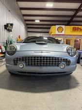 2004 Ford Thunderbird 