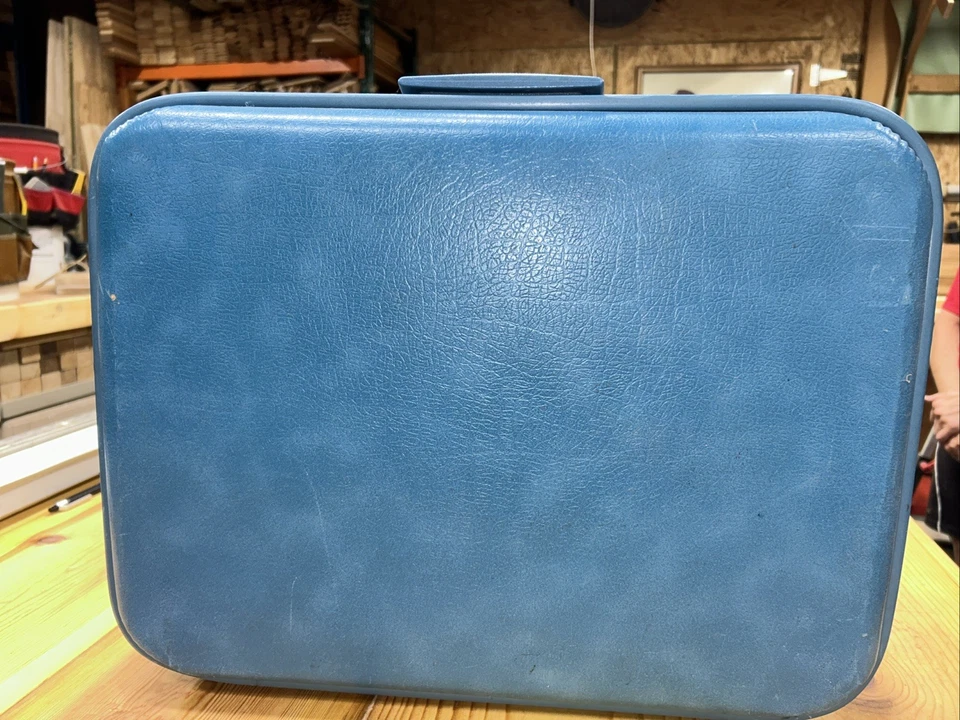 Maleta rígida Robins azul huevo vintage Foto 2 de 3