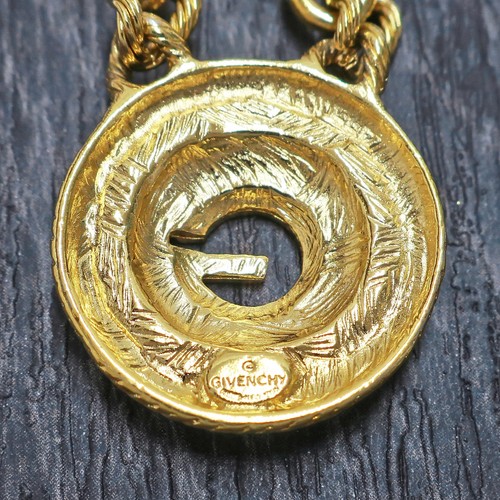 GIVENCHY Gold Plated G Logo Round Charm Necklace Pendant #10033a Rise-on - Picture 7 of 7