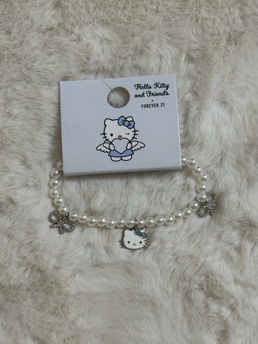 Forever 21 x Hello Kitty Blue Angel Faux Pearls Charm Bracelet NWT - Picture 2 of 3
