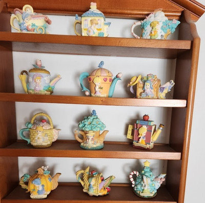 Set of 12 Enesco Avon Exclusive Precious Moments Calendar Miniature Teapots