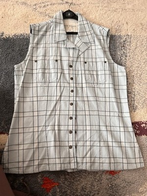 Blue Willi s Sleeveless Button Up Striped Blouse Women s Small