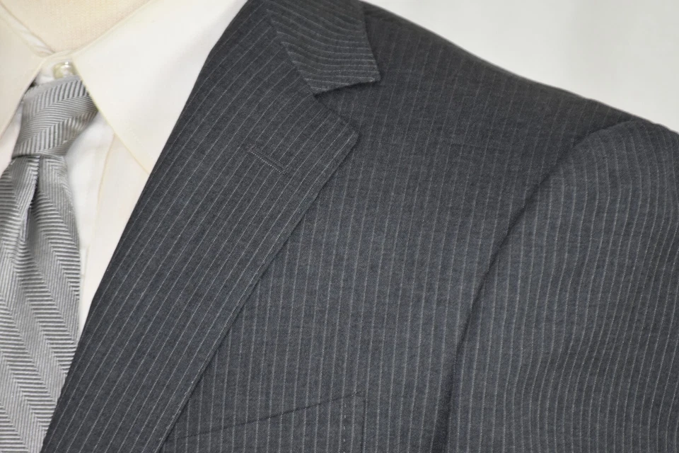 Xlent $2295 ETRO Medium Grey Pinstripe Flat Front Side Vent SUIT 36 R Slim 38 R - Image 4 of 4