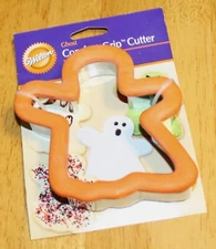 Wilton~ GHOST - COMFORT GRIP COOKIE CUTTER #2310-607 - New - ORANGE - 5 Inch