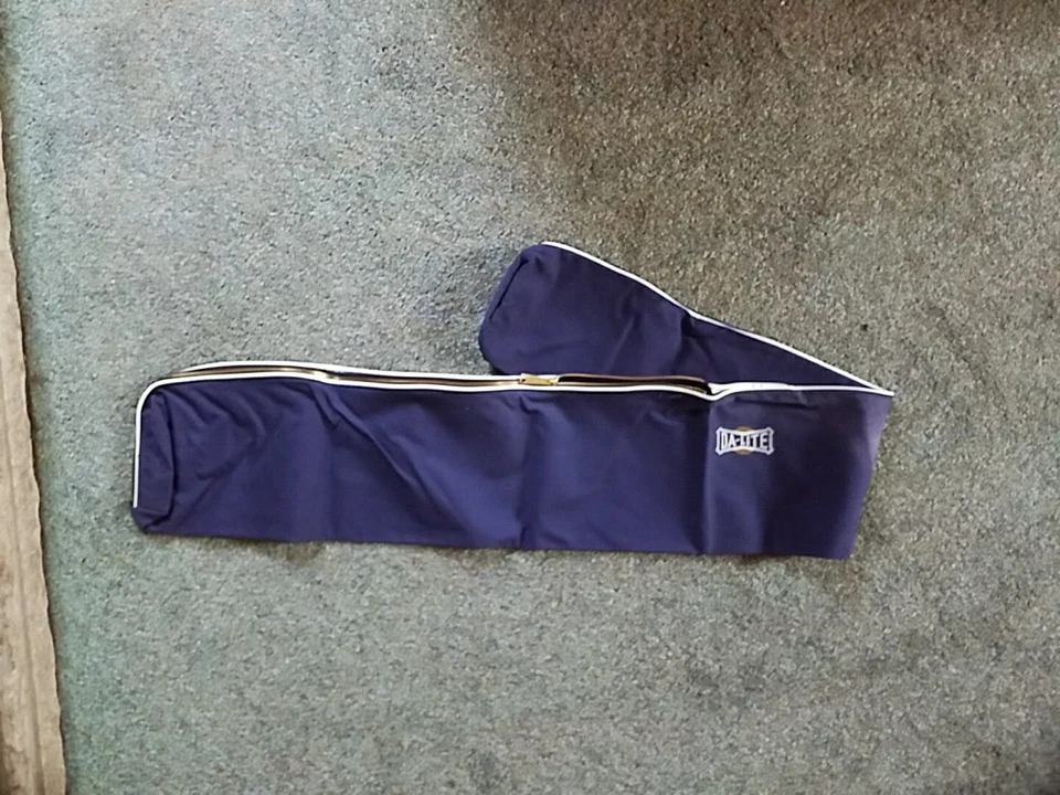 DA-LITE Soft Carrying Case for Projector Screen - Navy With Zipper - Image 3 of 4