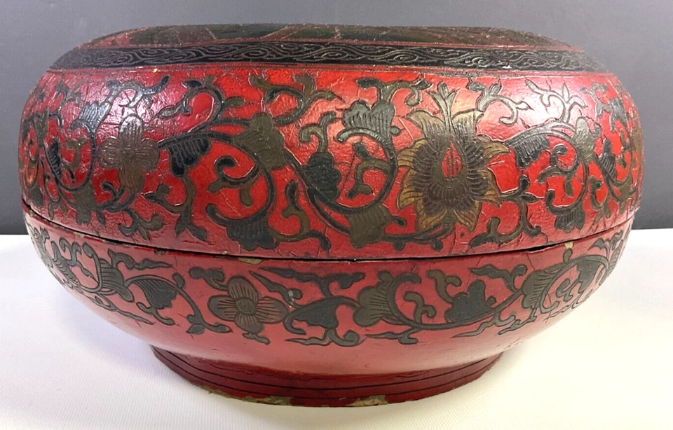 Antigua caja de boda china lacada roja Foto 4 de 4