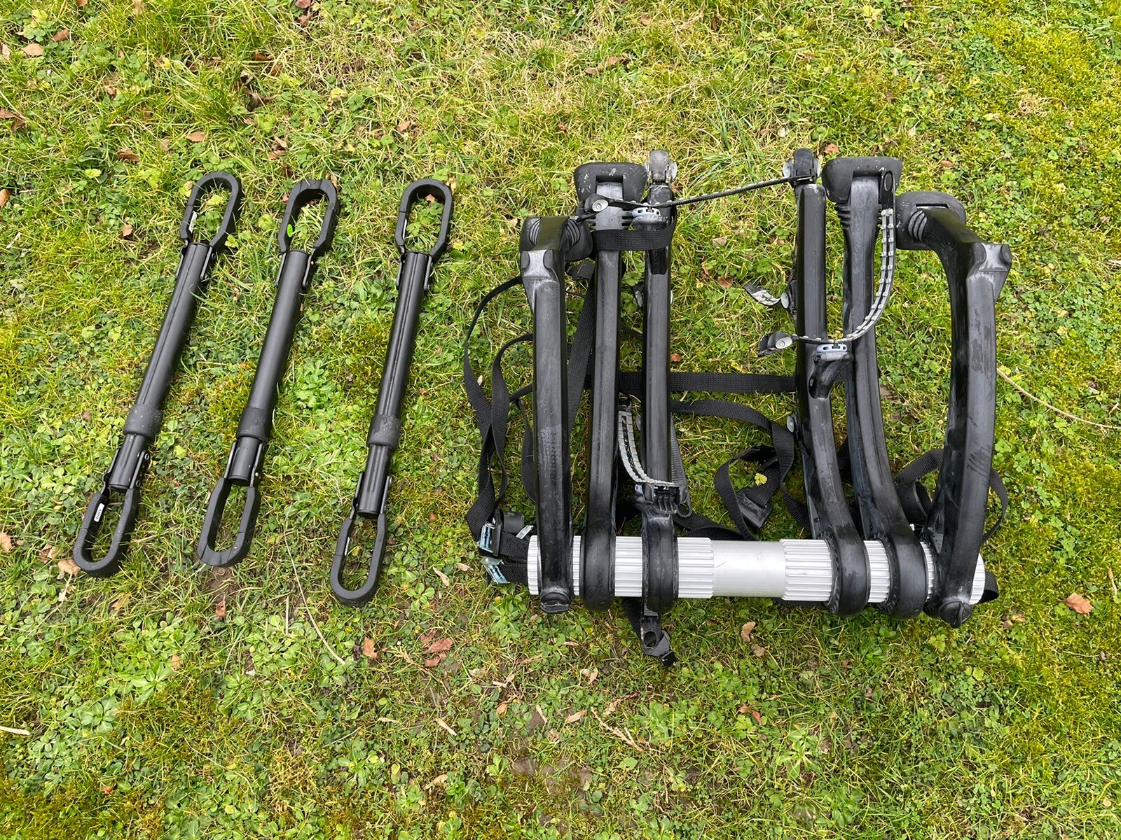 saris bones ex 3bike bike rack + Halfords false cross bars x3 eBay