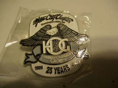 MOTOR CITY CHAPTER HOG HARLEY DAVIDSON OWNERS GROU 1986-2011 25yr ANIVERSARY PIN
