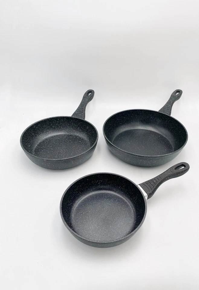 Set 3 Padelle Alte Nere Bavaria In Pietra Lavica Con Coperchi In Vetro Induzione - Immagine 2 di 4