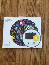 Wacom UCTL4100WLE0 Intuos Small Bluetooth Graphics Tablet - Black