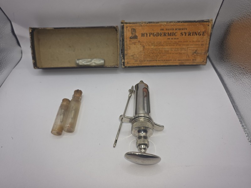 Dr David Roberts Hypodermic Syringe Needle. Glass Vials And Needles