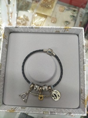 HARRY POTTER SCHWARZES KUNSTLEDER BETTELARMBAND - L -20cm, BY THE CARAT SHOP, NEU.