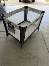 Graco Pack 'n Play Playard Portable Crib Bassinet Mobile Travel Baby Bed