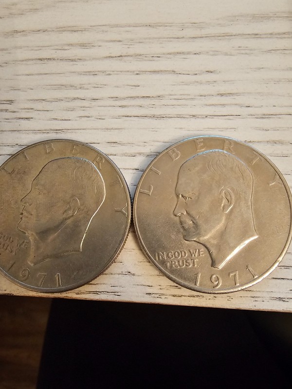 1972 Eisenhower Dollar(2) and 1971 Eisenhower Dollar(2)
