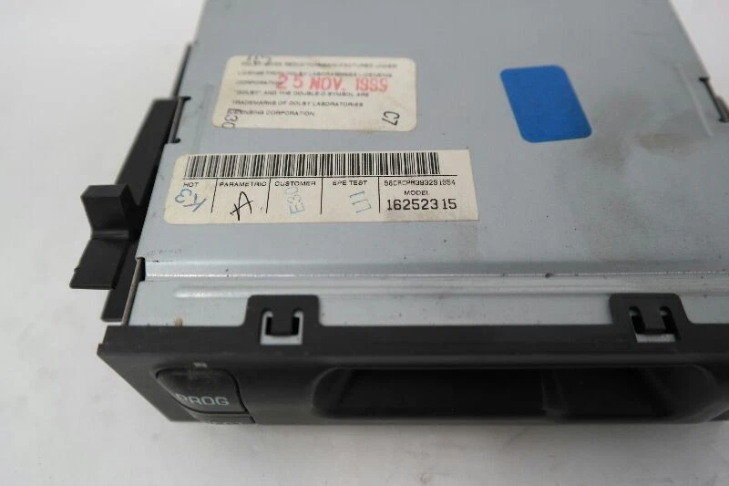 95 96 00 01 02 CHEVY SUBURBAN 1500 AUDIO EQUIPMENT REMOTE CASSETTE PLAYER - Image 3 of 4