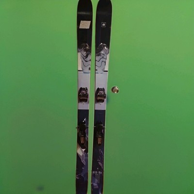 Armada Skis 180cm Purple Blue White with Marker Griffon Bindings Included ARV106