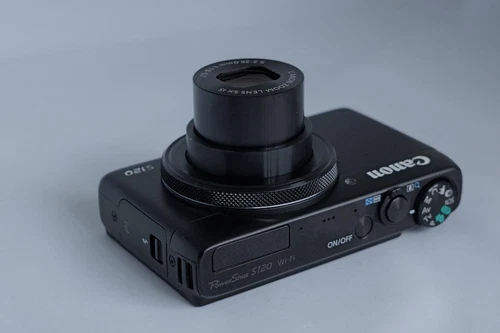 Canon PowerShot S120 12.1MP 5x Optical Zoom Digital Camera with Charger -90% New - Picture 3 of 8