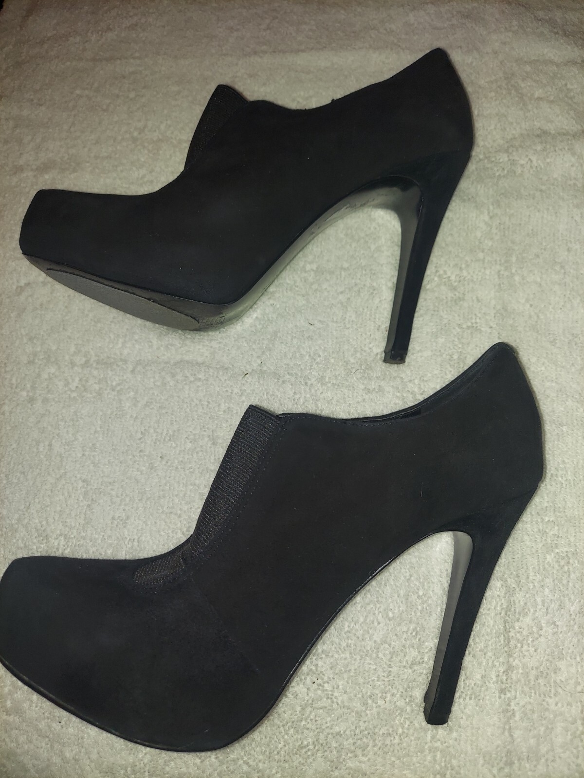 BCBGeneration Black Fabric Platform Stiletto Pump… - image 2