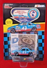 Racing Champions Richard Petty Fan Appreciation Tour 1:64 Die Cast: Dover