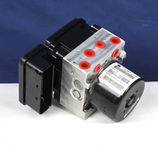 2009 2010 Jeep Grand Cherokee Abs Brake Pump Control Module 68049120ab 2009 2010 Jeep Grand Cherokee Abs Brake Pump Control Module 68049120ab