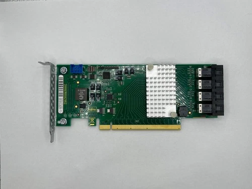 Fujitsu RAID Controller NVME SSD Card D3262-A10 GS1 A3C40157846 PCIe x16 Quad-Po
