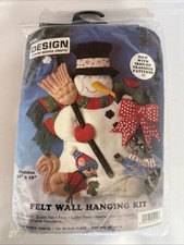 Design Works 5109 Woodland Friends Felt Wall Hanging Kit Snowman Christmas 18x16