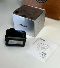 Godox It30pro Hot Shoe Mount Flash Strobe Silver - Sony Mount - Opened Box Godox It30pro Hot Shoe Mount Flash Strobe Silver - Sony Mount - Opened Box