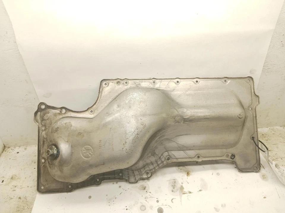 '20-'24 Chevrolet Silverado 1500 cárter de aceite inferior 3,0 L OEM 6 meses ¡Como nuevo! Foto 4 de 4