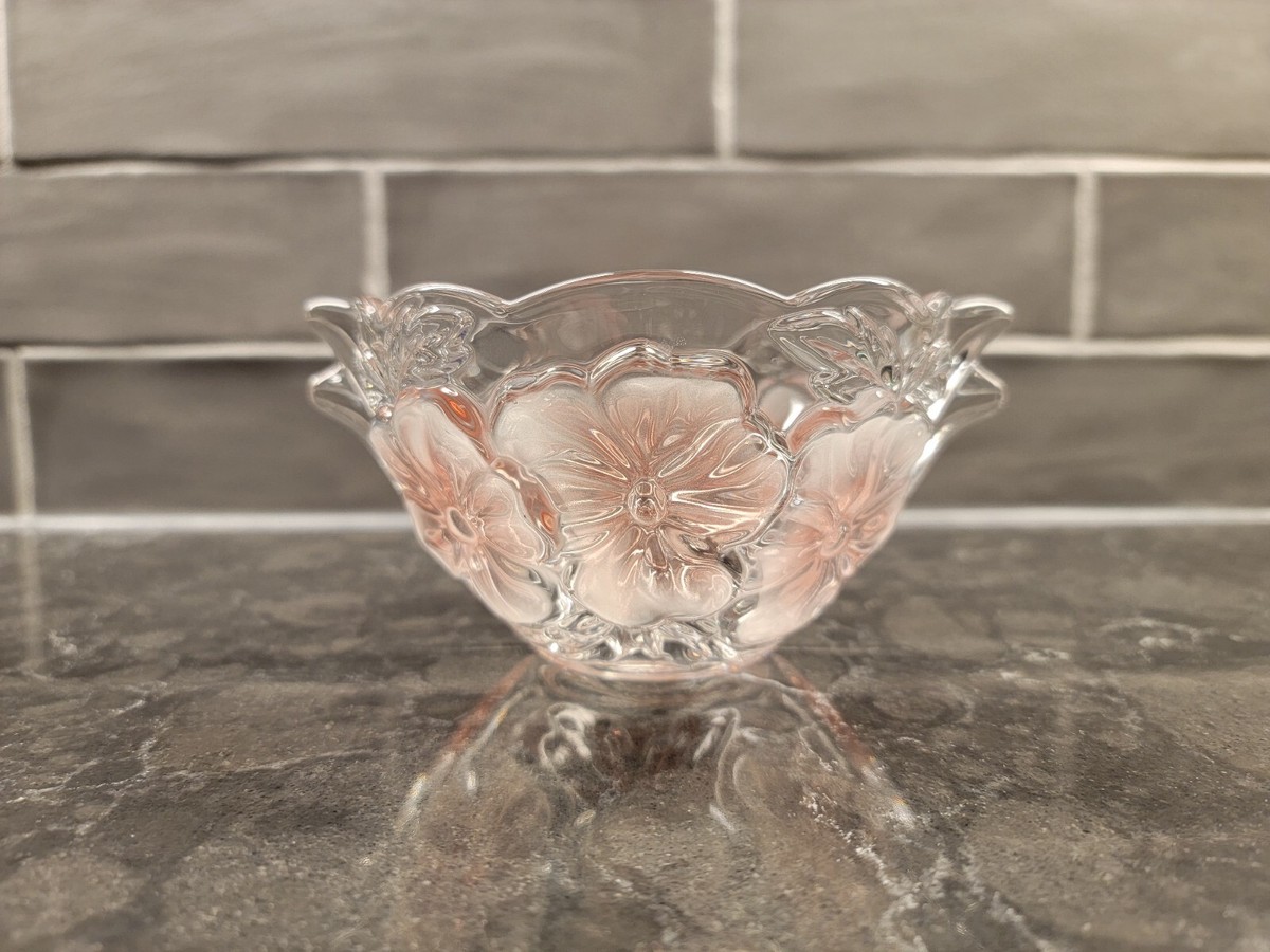 Mikasa STUDIO NOVA Frosted Pink Pansy Flower Bowl with Handles
