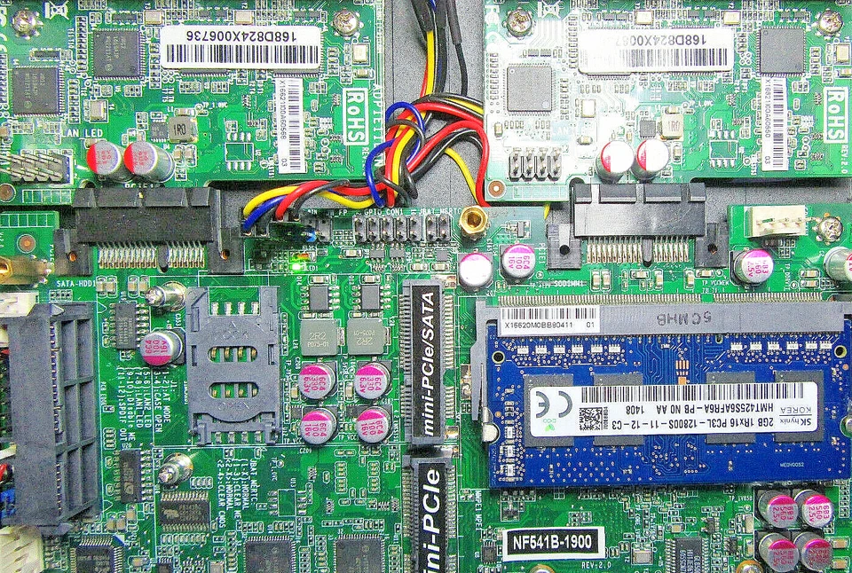 Jetway Fanless System Celeron J1900 1.99GHz, 2GB RAM, 320GB HDD, 10 LAN Ports - Image 4 of 4