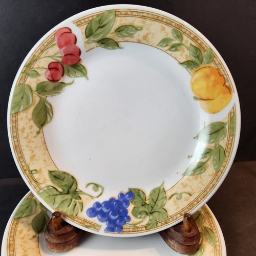 Fruita White by Gibson Designs 7" Bread and Butter Plates Set of 3 - Picture 6 of 9