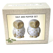 Cracker Barrel Stoneware Owl Salt and Pepper Shaker Set NWT