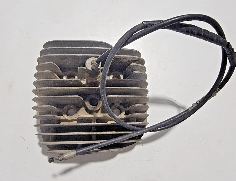 Culata con válvula de descompresión 1972-1973 Yamaha AT2 AT3 CT2 CT3 175 314 Foto 2 de 4