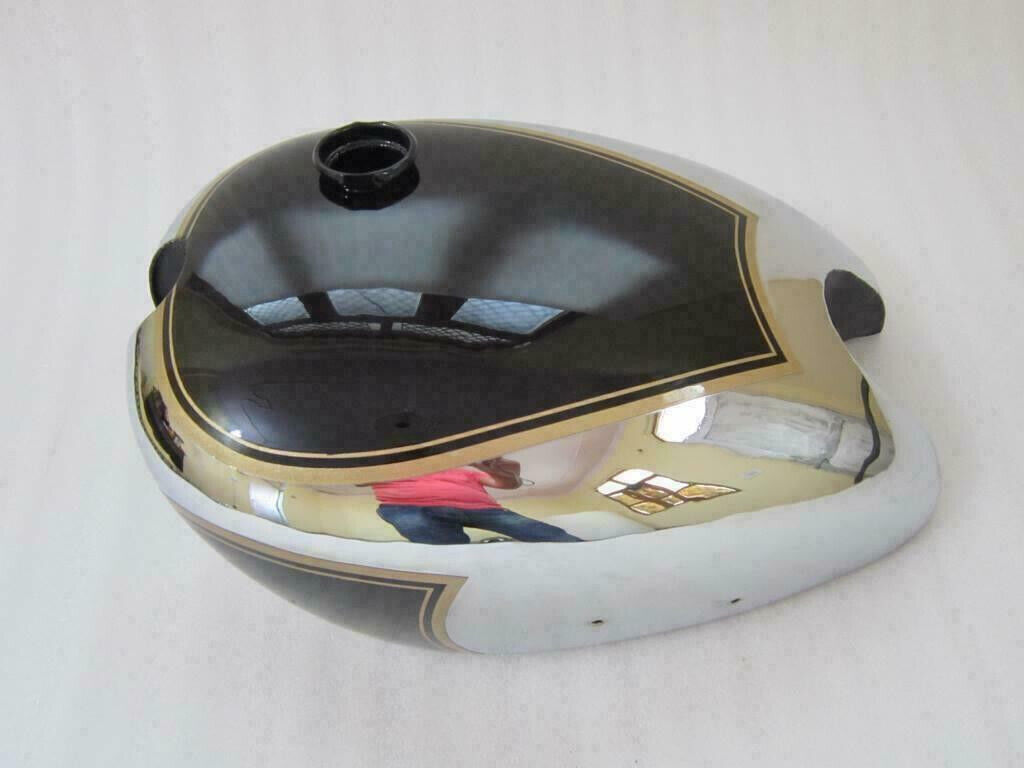 Foto 2 di 8