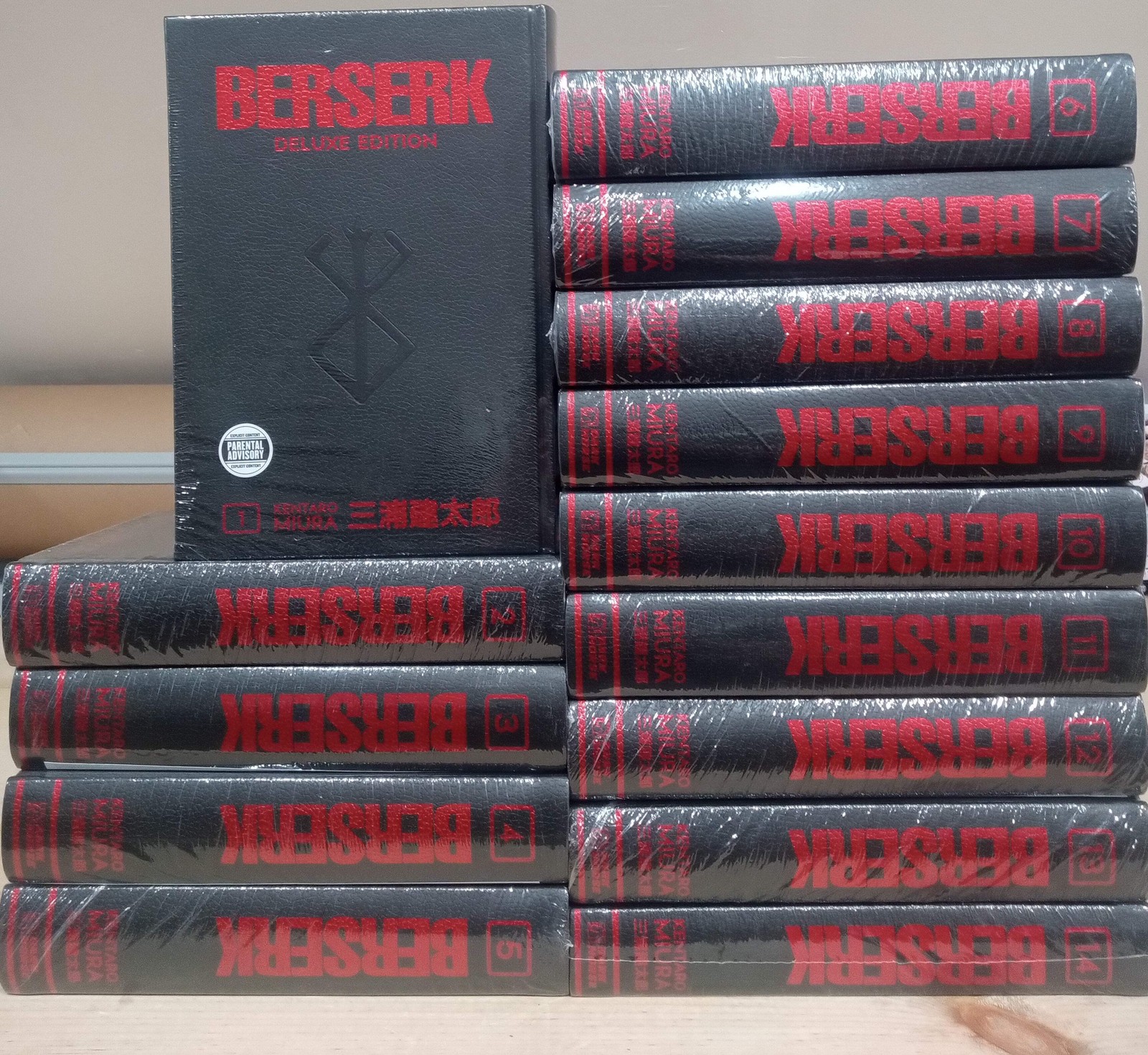 Berserk Deluxe Volumes 1-14 Inglés Colección Completa Tapa Dura