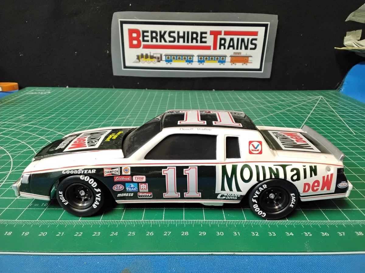 Darrell Waltrip Buick 1:24 Diecast Racing Cars for sale | eBay