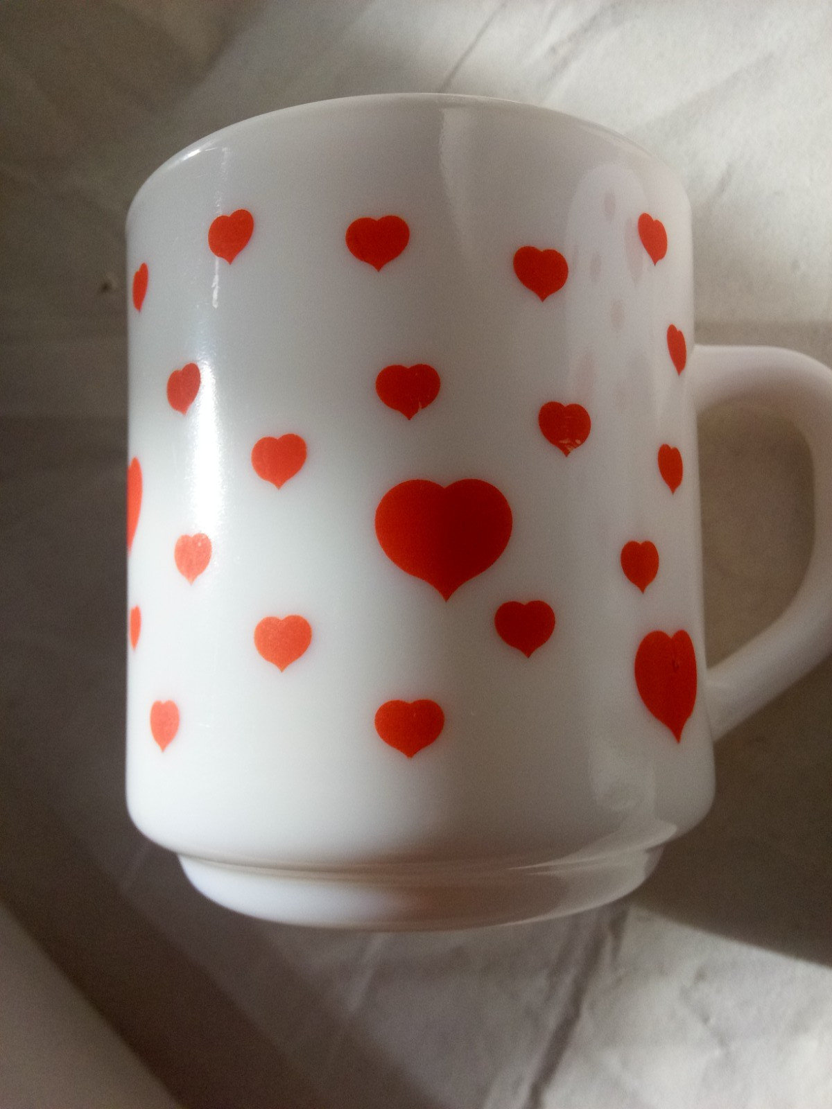 Arcopal France Sammeltasse mit Herzen  Kaffeebecher Vintage