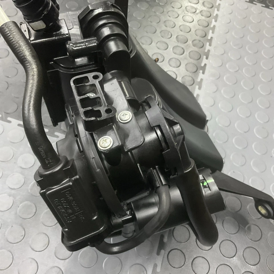 2011-2018 年 PORSCHE CAYENNE 燃料蒸发器 Charcoal 过滤器罐 原始设备制造商 — 第 3/4 张图片