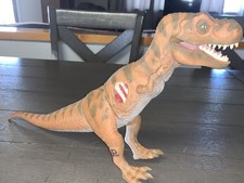 Vintage 1993 Jurassic Park Tyrannosaurus Young T-Rex JP 06 Missing Wound Piece